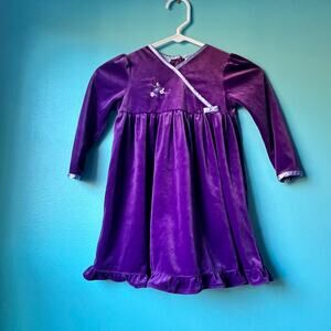 Party Dress! Toddler Girl 4T Purple Velvet Dress Holiday comfortable ruffle hem